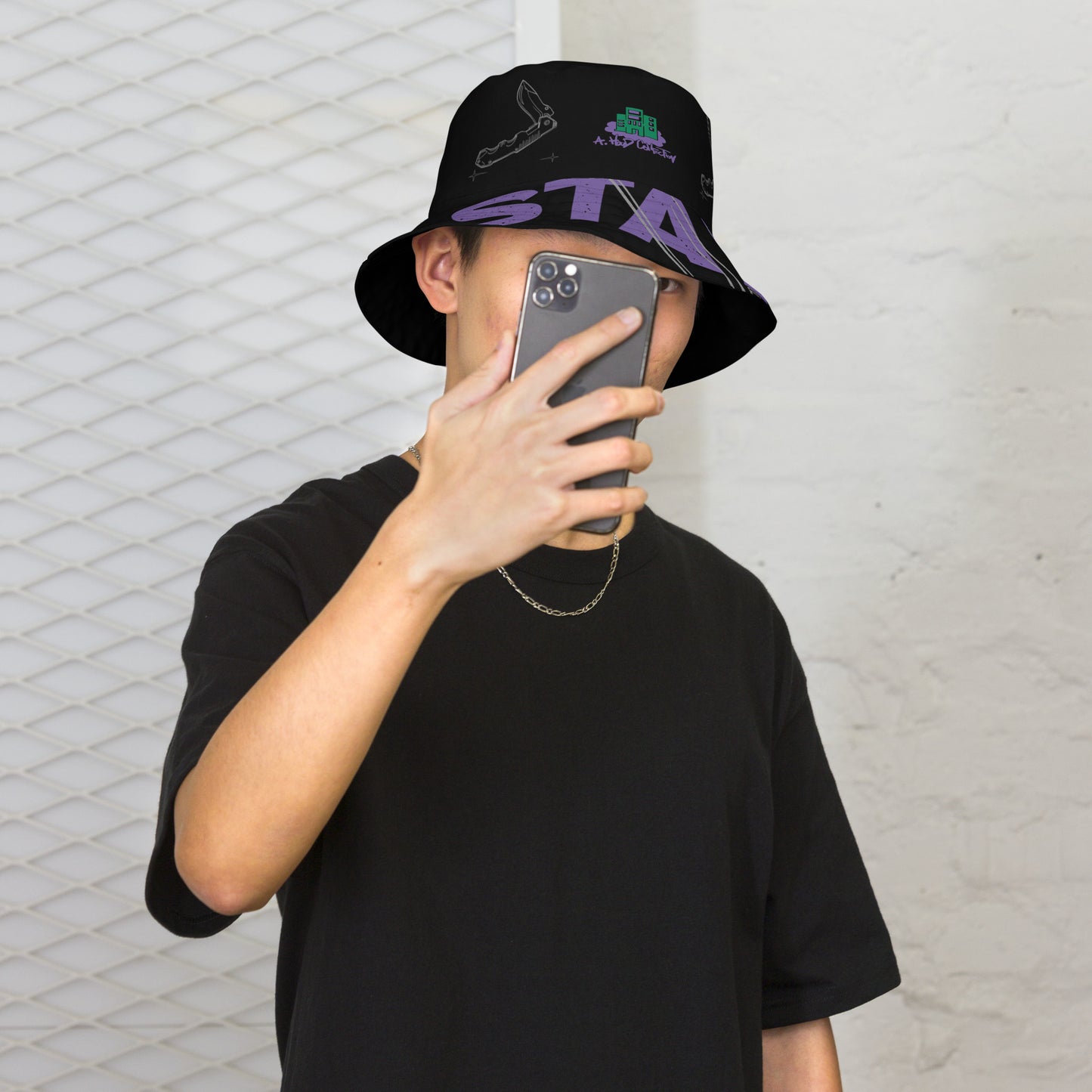 Stay Sharp Reversible bucket hat